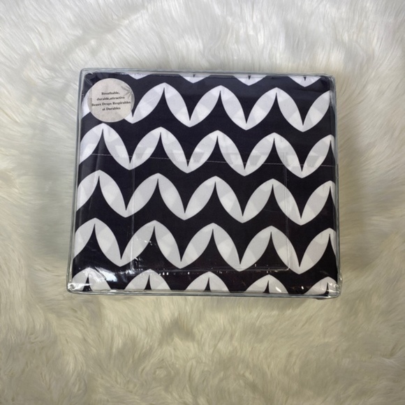 ⭐️SEE NEW LISTING⭐️King 4pc Charcoal Wave Bedsheets - Picture 2 of 5